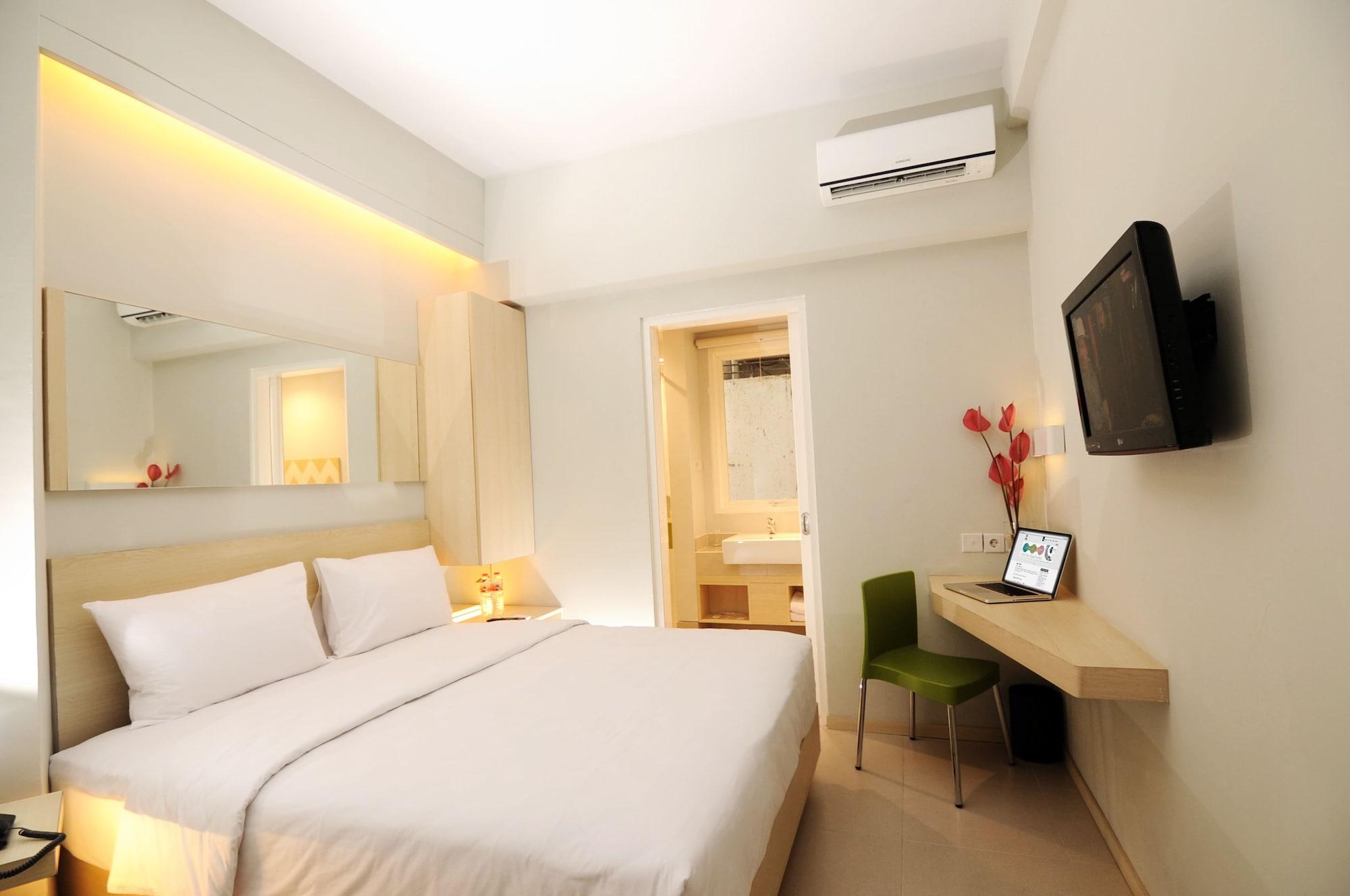 Cleo Hotel Tunjungan Сурабая Екстер'єр фото