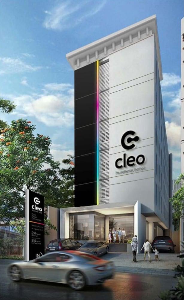Cleo Hotel Tunjungan Сурабая Екстер'єр фото